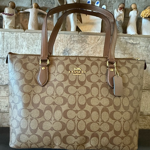 NWT Coach Tan and Brown Signature Tote - Picture 1 of 6
